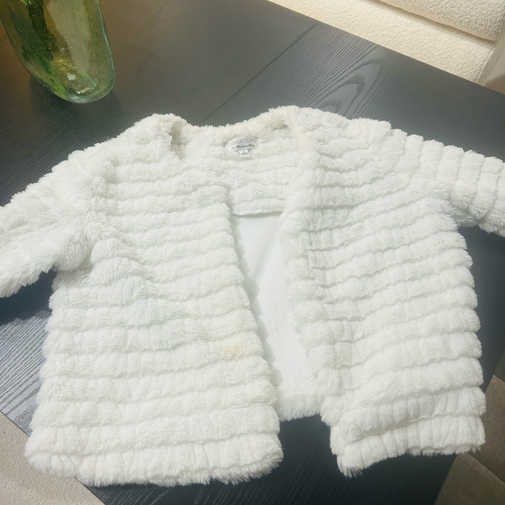 Signature by Robbie Bee Cream Faux Fur Jacket 3/4 sleeves